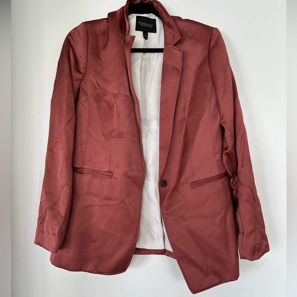 Banana republic burnt orange boyfriend blazer size 4